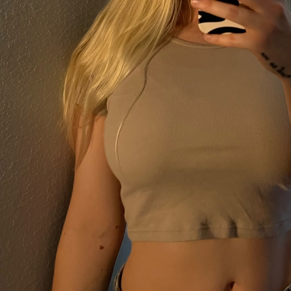 Cropped top